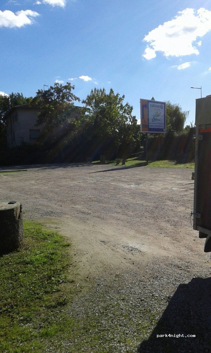 (82000) Montauban - 689 Rue de l'Abbaye — foto