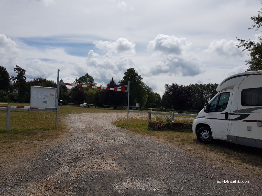 (61190) Saint-Maurice-lès-Charencey - D278 — foto 2