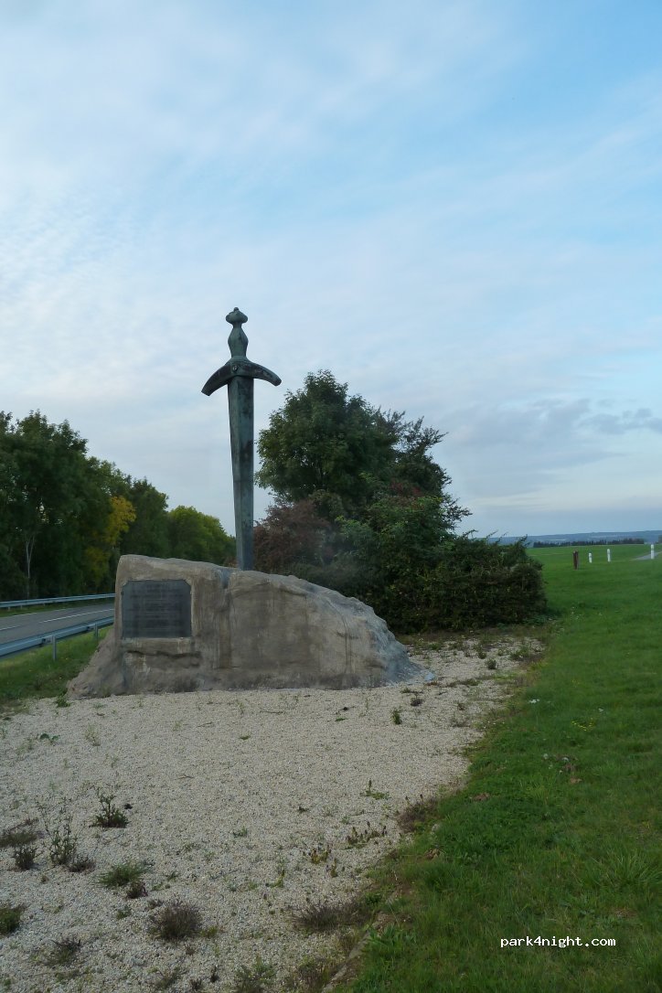 (02380) Leuilly-sous-Coucy - D1070 — foto 2