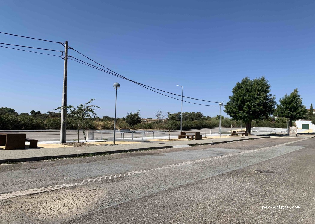 (7350) Terrugem - 18 Largo Joaquim Cordeiro Vinagre — foto 5