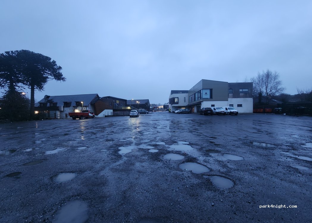 (T23 FH6N) Cobh Municipal District - Banduff Road — foto