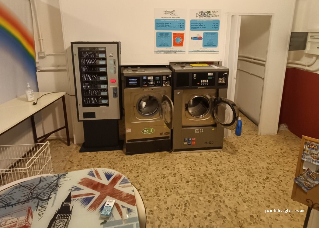 (72100) Brindisi - Via Porta Lecce — foto 4