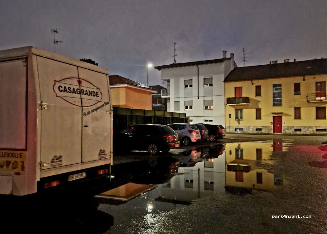 (28100) Novara - Via Ernesto Ragazzoni — foto