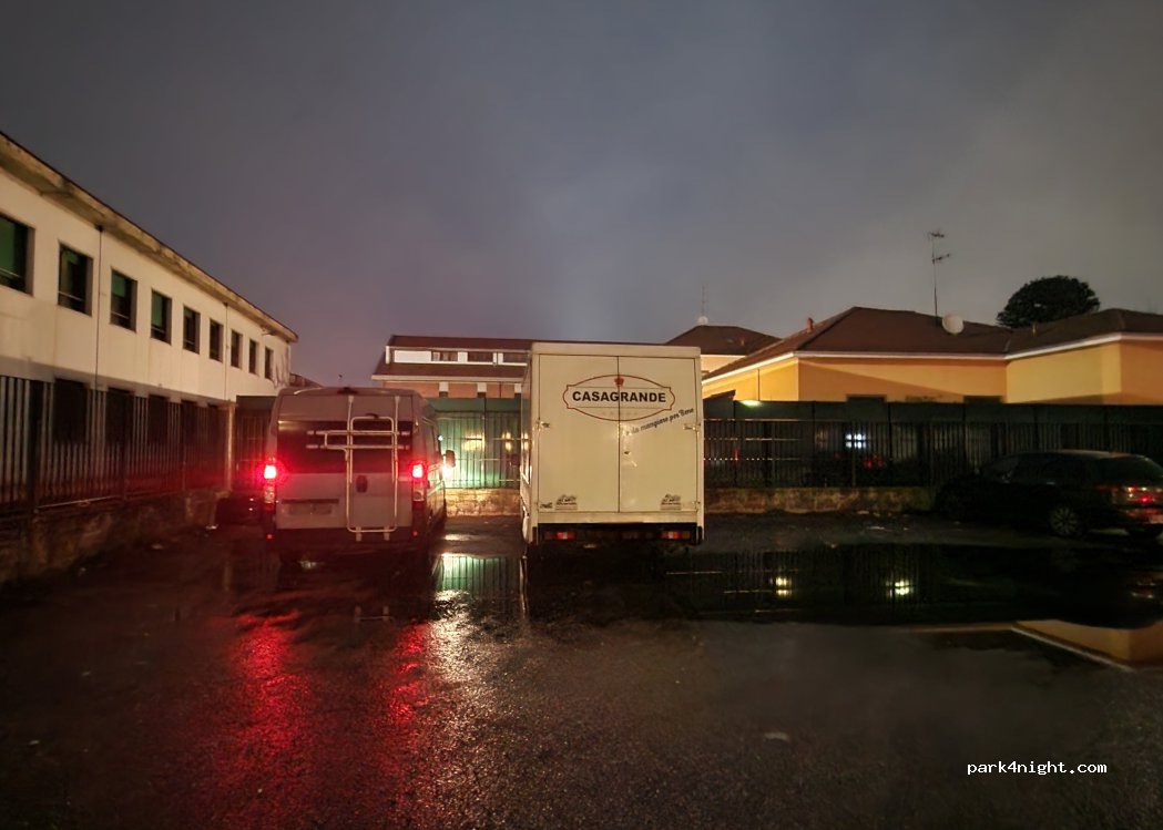 (28100) Novara - Via Ernesto Ragazzoni — foto 3