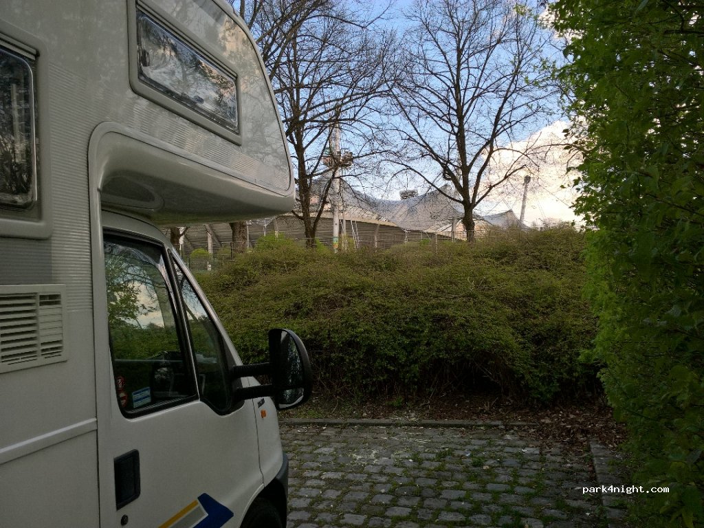 (80809) München - Sapporobogen — foto