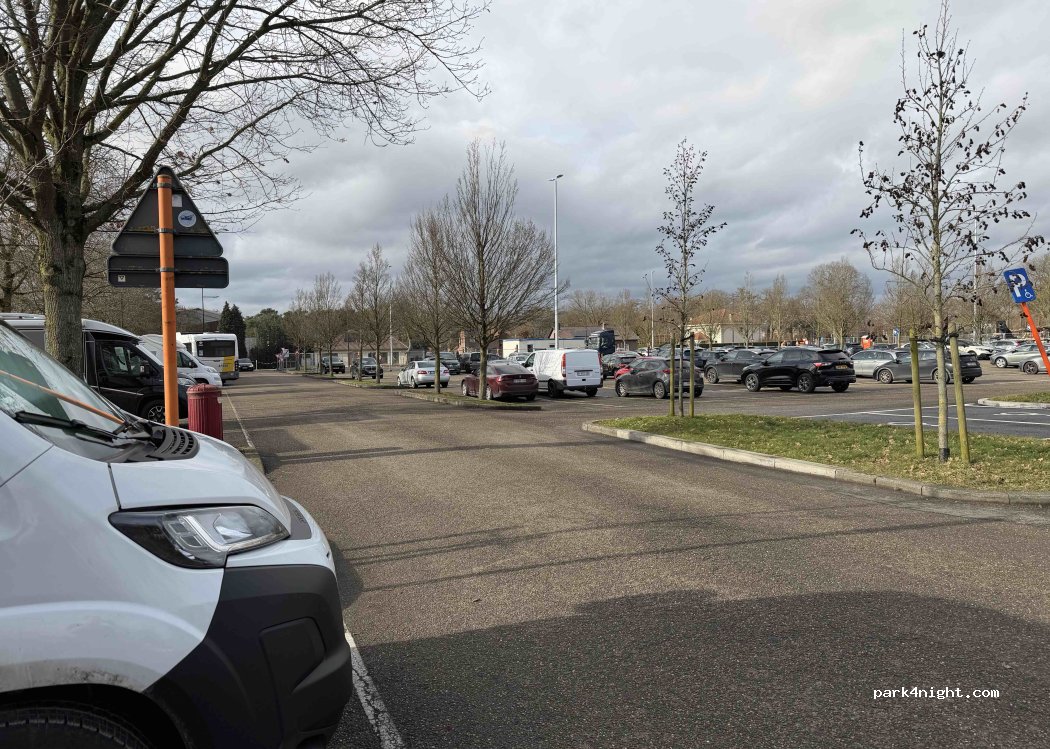 (3630) Eisden - Unnamed Road — foto