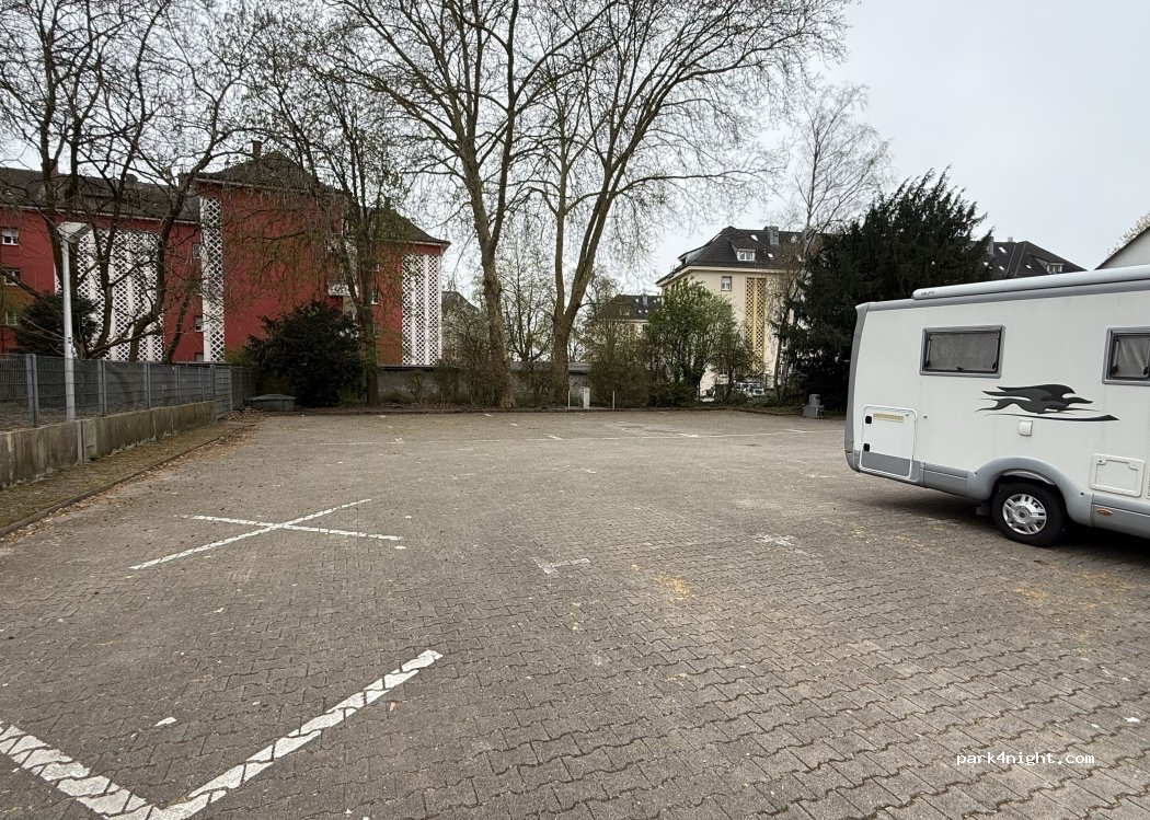 Wohnmobilstellplatz Rastatt — foto 3