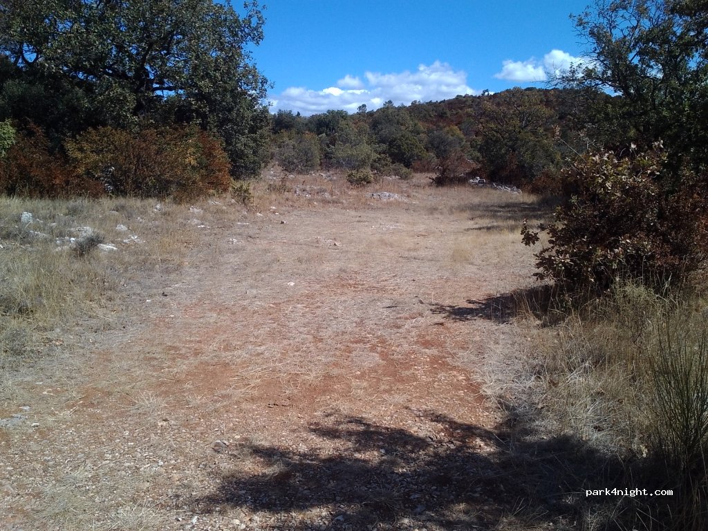 (34150) Saint-Guilhem-le-Désert - Hameau des Lavagnes — foto