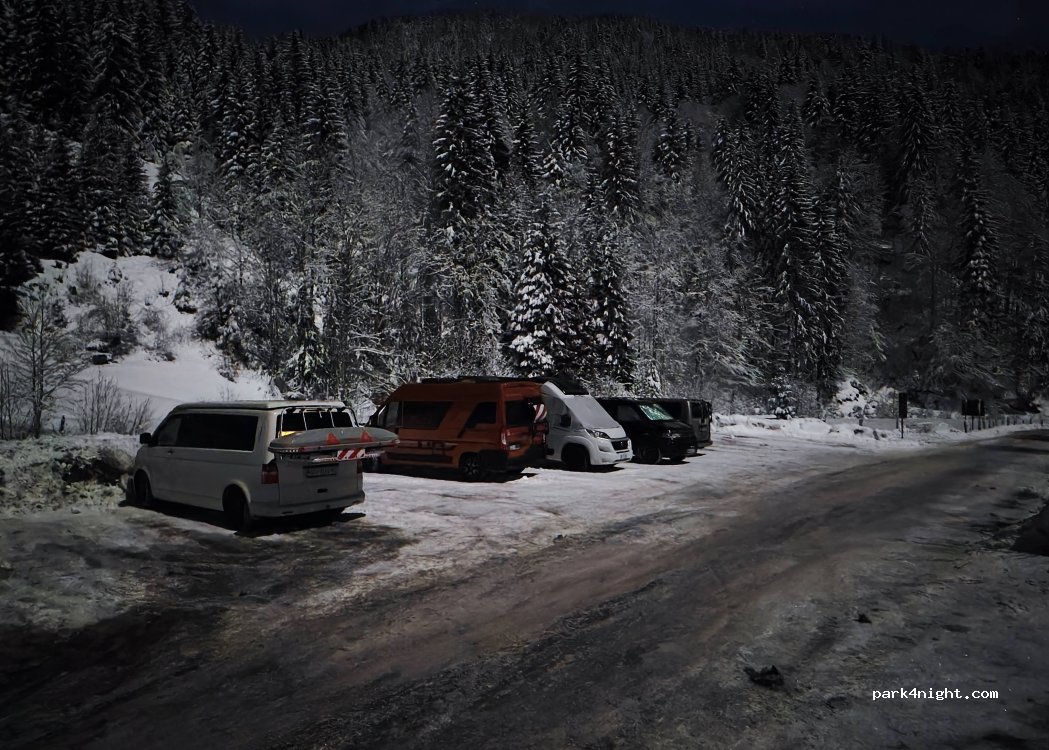 (33010) Malborghetto Valbruna - Unnamed Road — foto