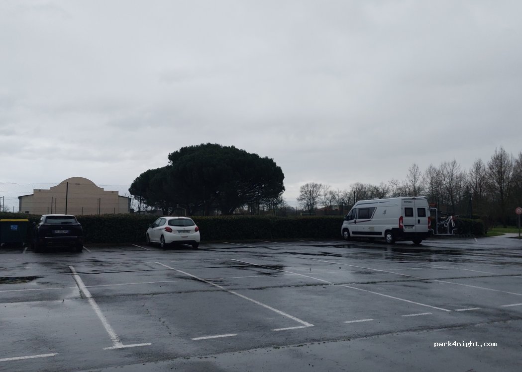 (64300) Sault-de-Navailles - Chemin de Serres — foto
