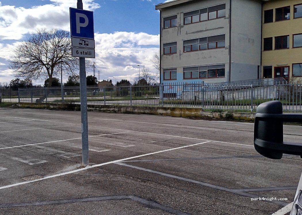 (60033) Chiaravalle - Via Giuseppe Mancinelli — foto 2