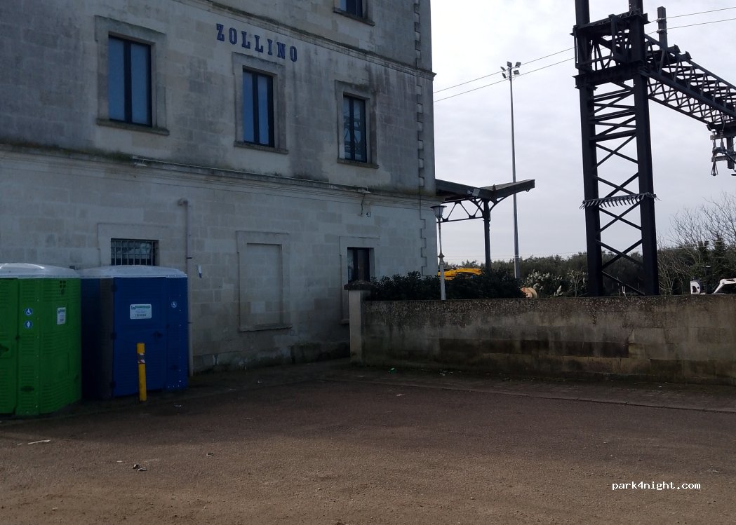 (73020) Zollino - Via Stazione — foto 3