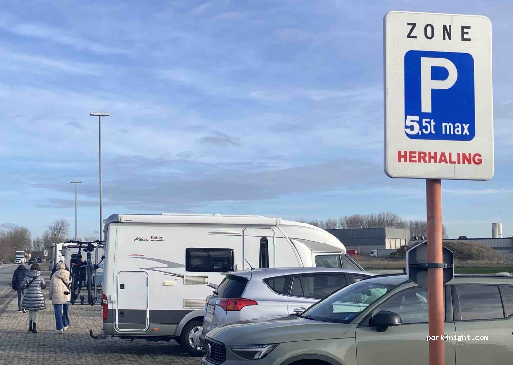 (8400) Ostend - Vuurtorendok-West — foto