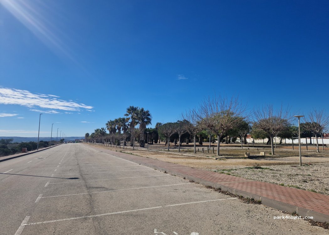 (3360) San Fulgencio - Avenida Gran Muralla China — foto