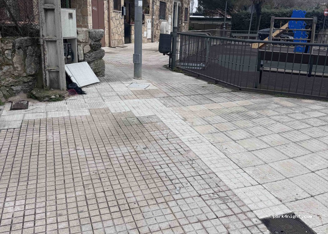 (28751) La Cabrera - Calle de Carlos Jiménez Díaz — foto 5