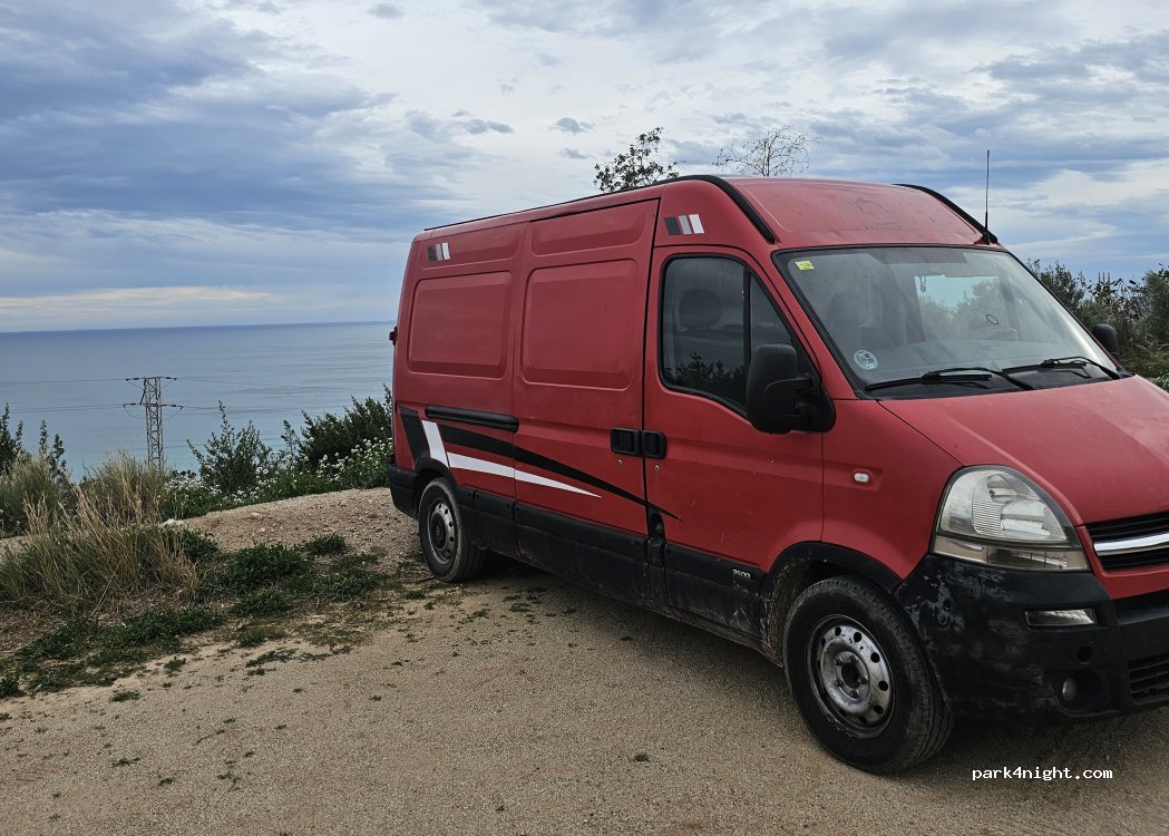 (08911) Badalona - camí dels Xiprers — foto