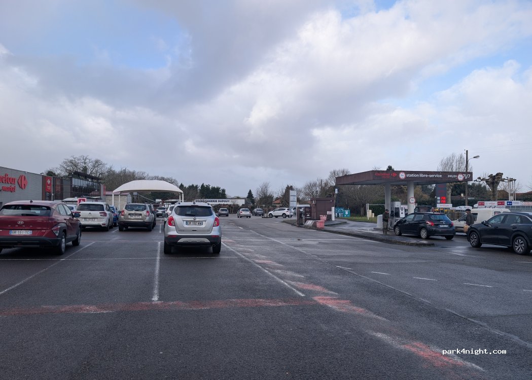 (40190) Villeneuve-de-Marsan - Avenue Jean Jaurès — foto 2