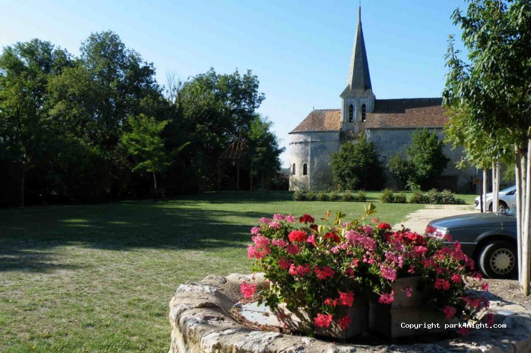 (86260) Vicq-sur-Gartempe - 3-10 Rue de l'Église — foto