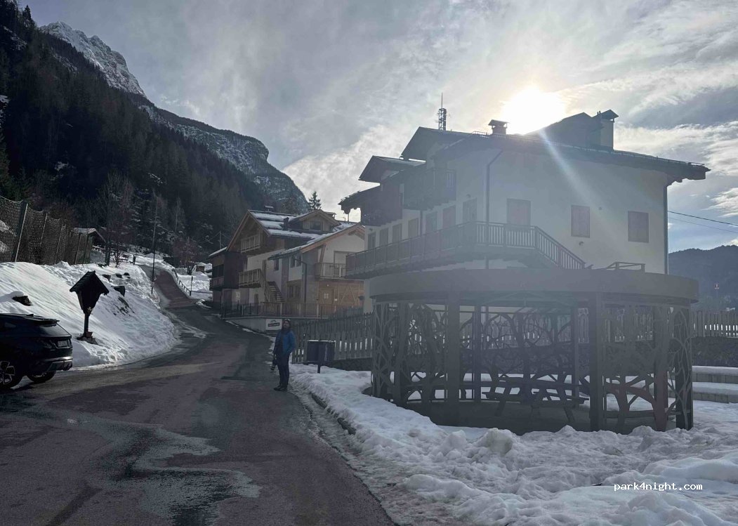 (32022) Alleghe - Via dei Pini — foto
