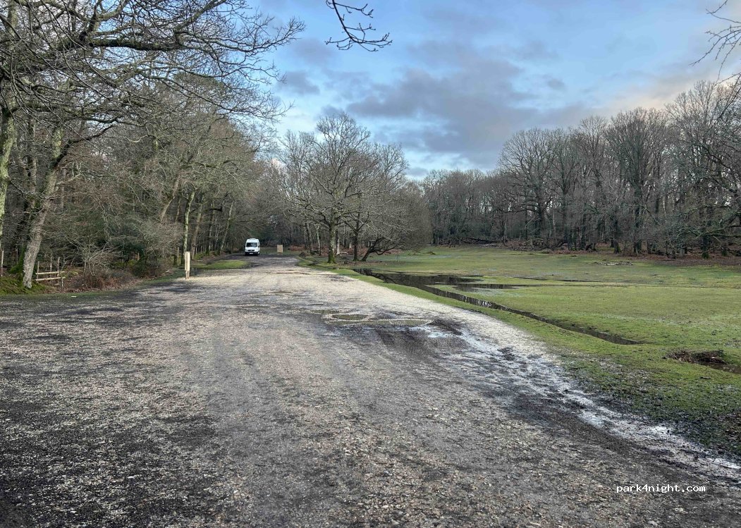 (SO42 7TR) Lyndhurst - Lyndhurst Road — foto 2