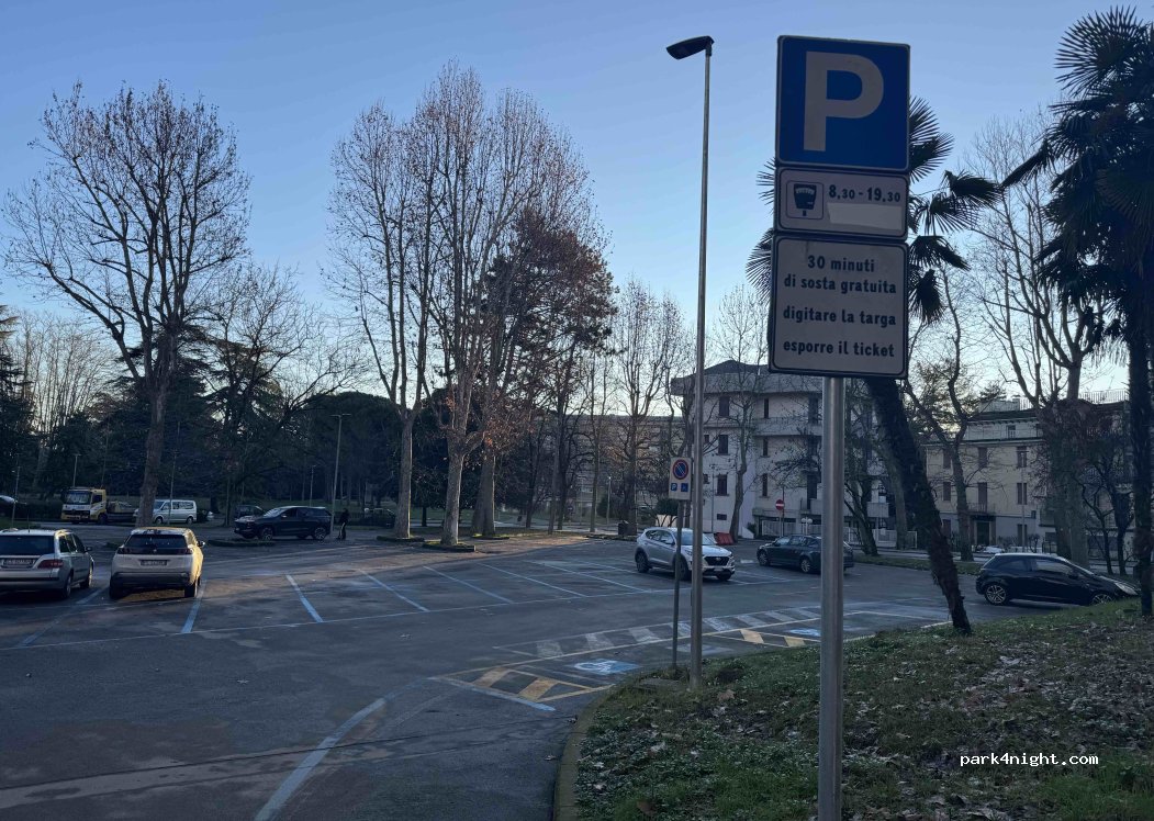 (43039) Salsomaggiore Terme - Via Roma — foto