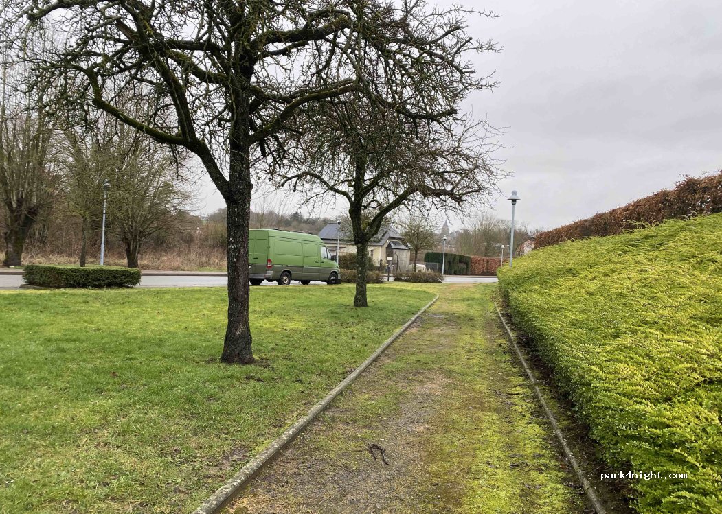 (02140) Vervins - Avenue de la Gare — foto 2