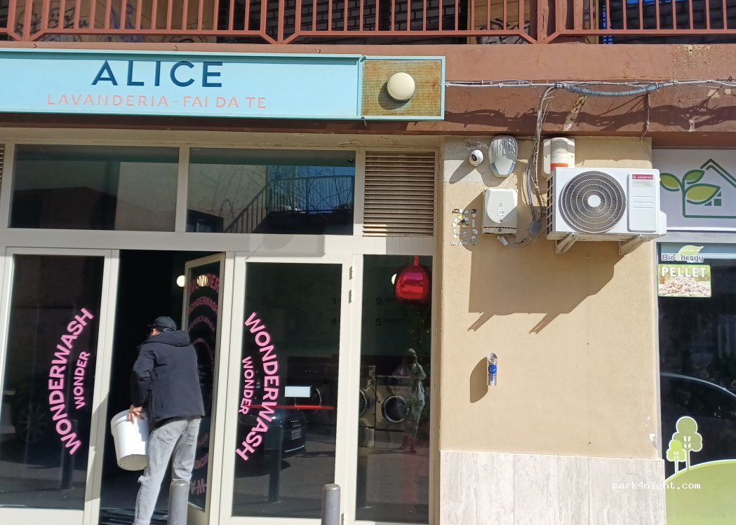 (95041) Caltagirone - Viale Sicilia, 9 — foto