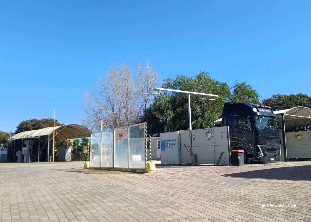 (95041) Caltagirone - Via Santa Caterina 1a — foto