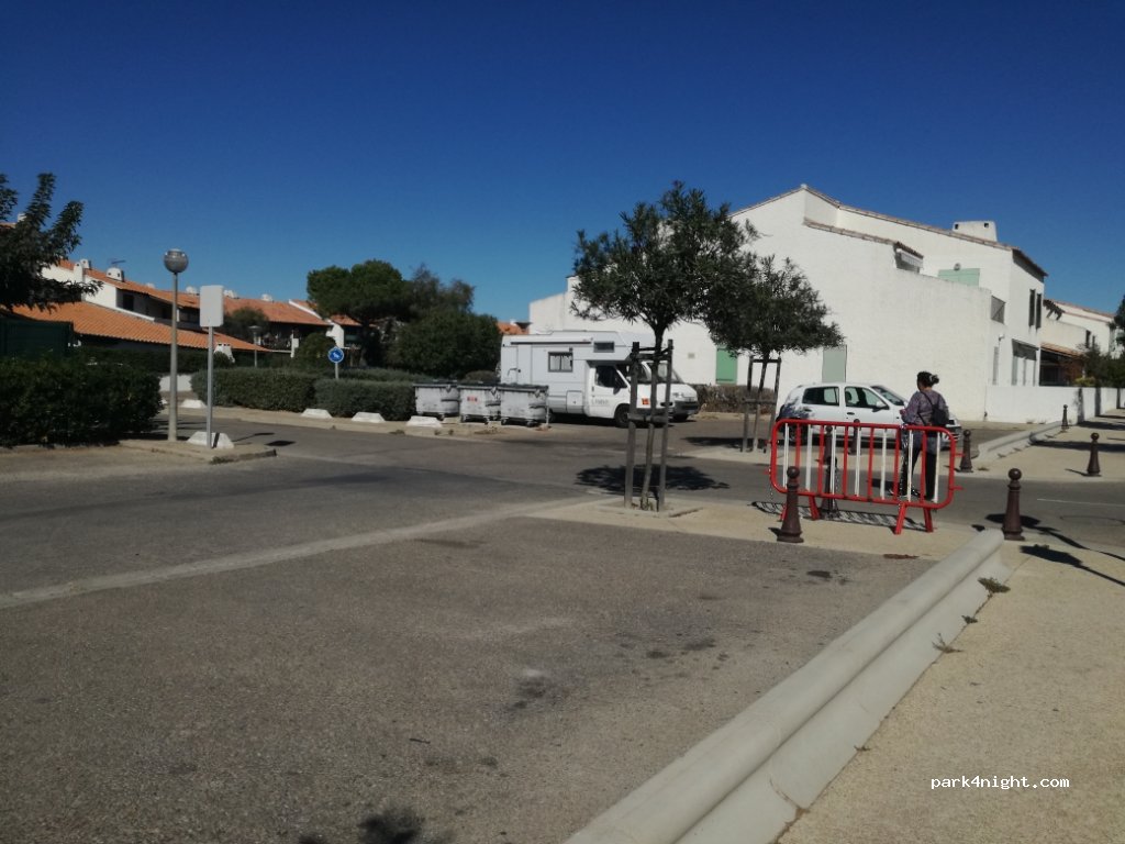 (13460) Saintes-Maries-de-la-Mer - 1 Rue des Paluns — foto 2