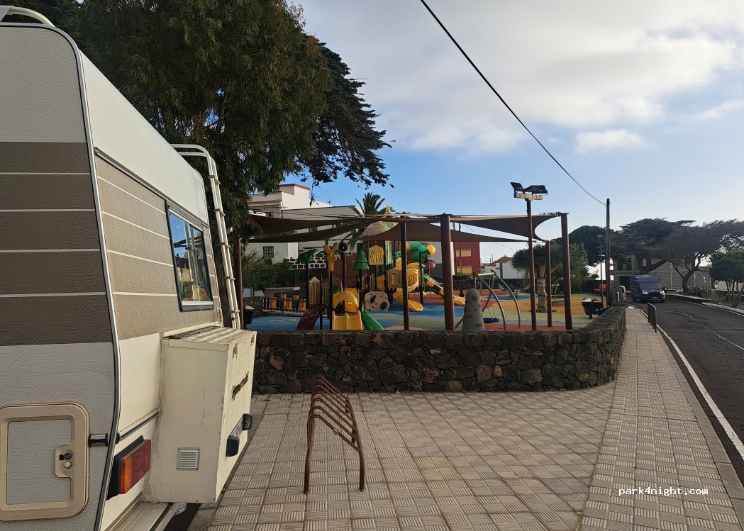 (38900) Valverde - Calle de La Constitución — foto