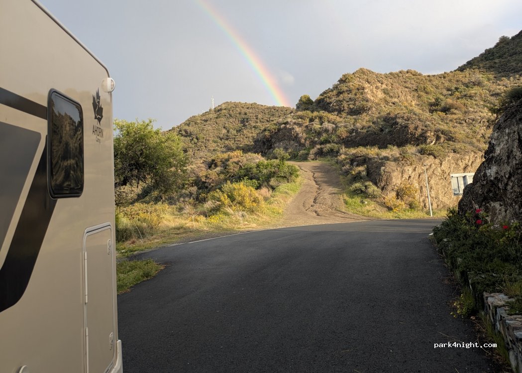 () Kato Pyrgos - Unnamed Road — foto 3