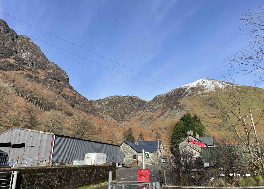 (SY20 9JA) Dinas Mawddwy - Unnamed Road — foto