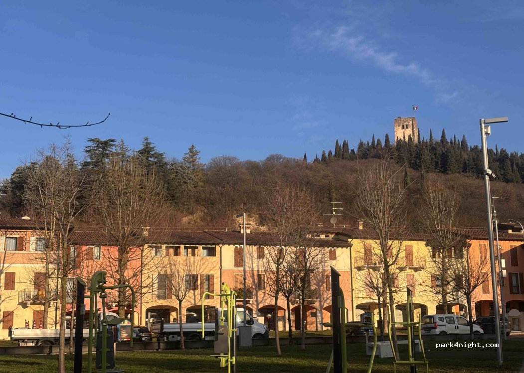 () Solferino - Via G. Persichella — foto