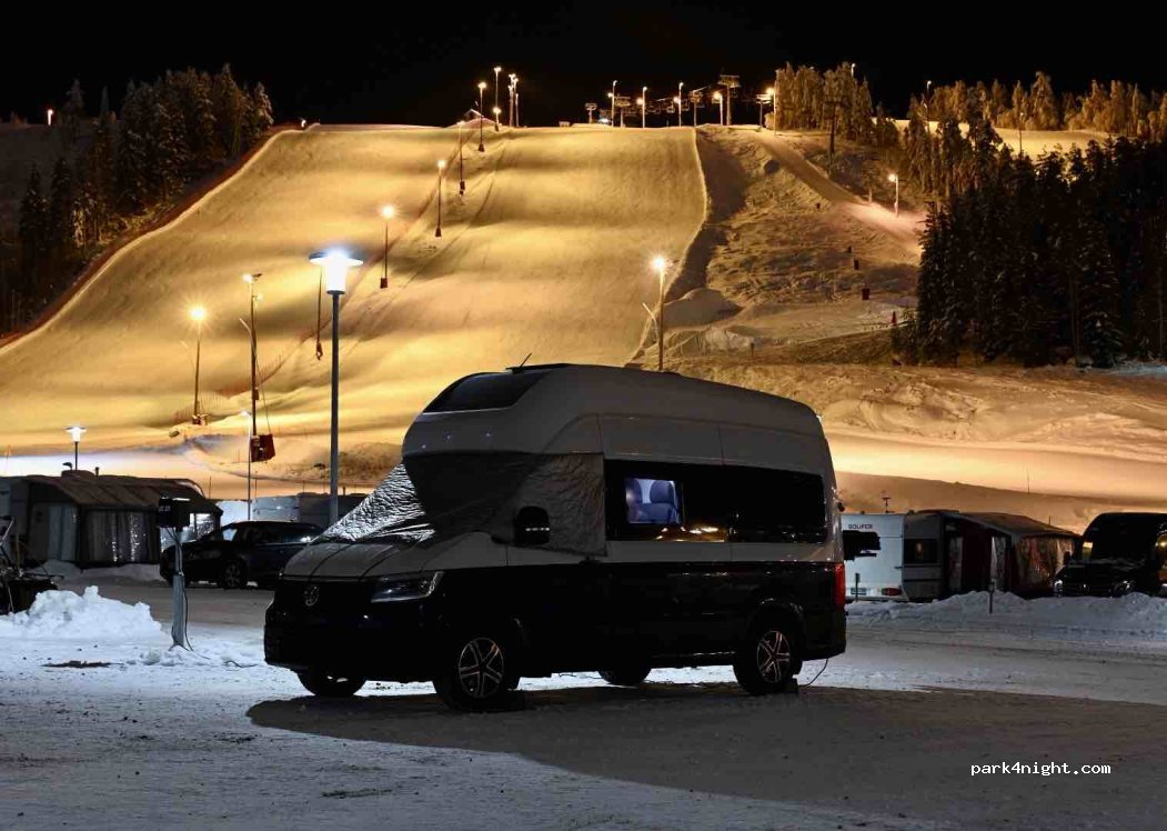 Caravan-Alue Länsirinne — foto