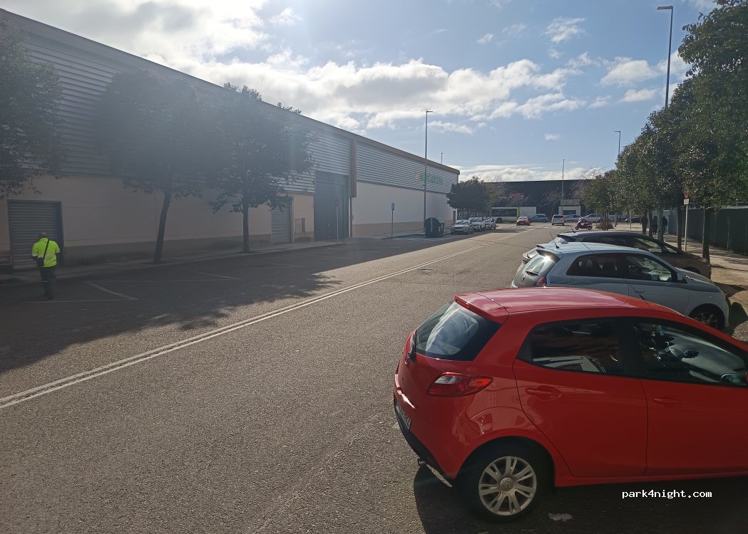 (06009) Badajoz - Calle Esteban Sánchez — foto 2