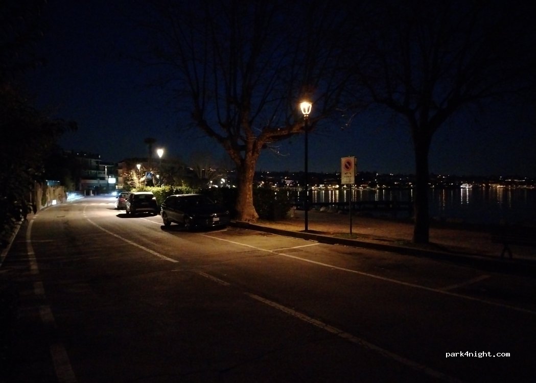 (37011) Bardolino - Lungolago F. Cipriani — foto 2