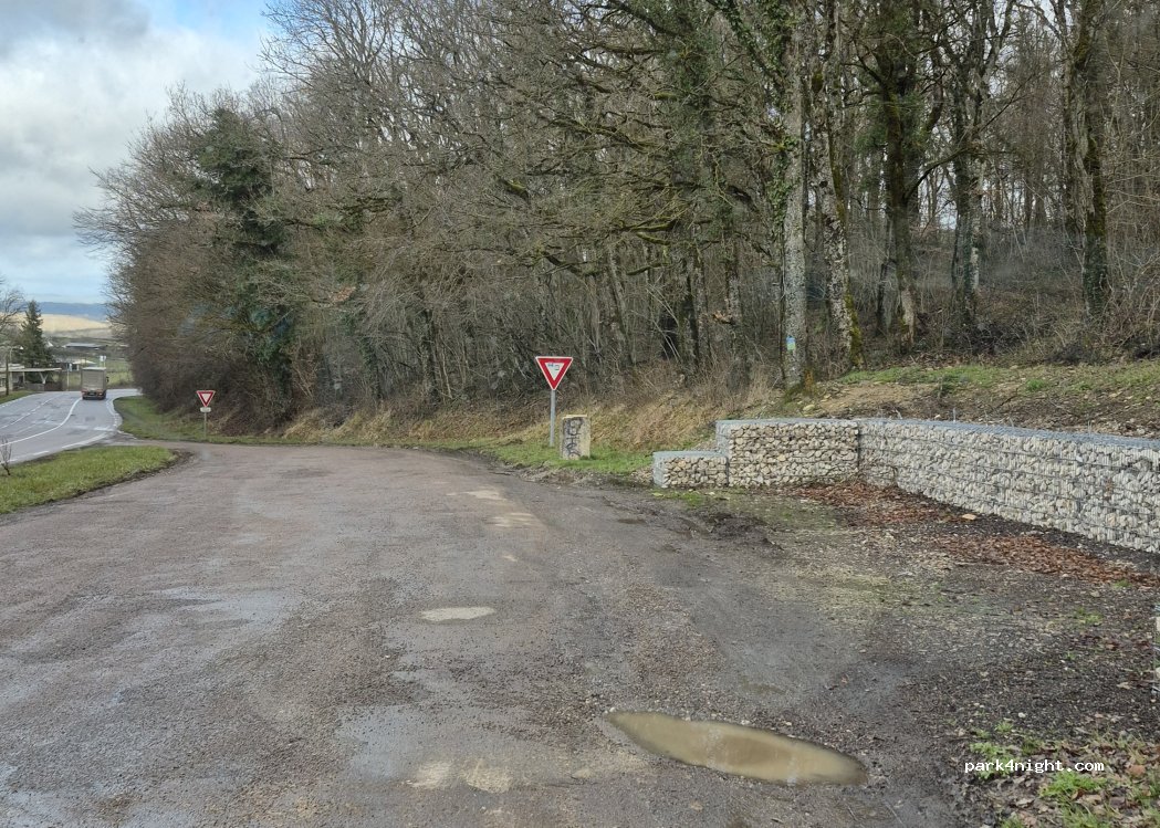 (21340) Val-Mont - Route Nationale 6 — foto