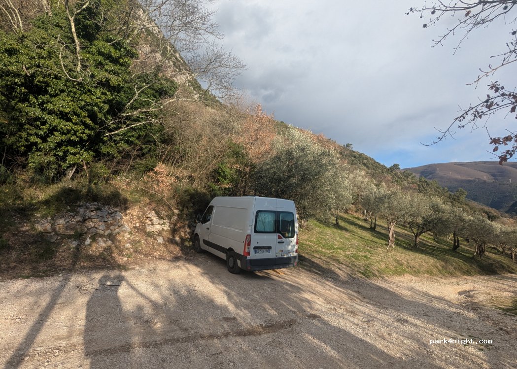 (05034) Ferentillo - Sentiero Ferentillo Parco Fluviale del Nera — foto