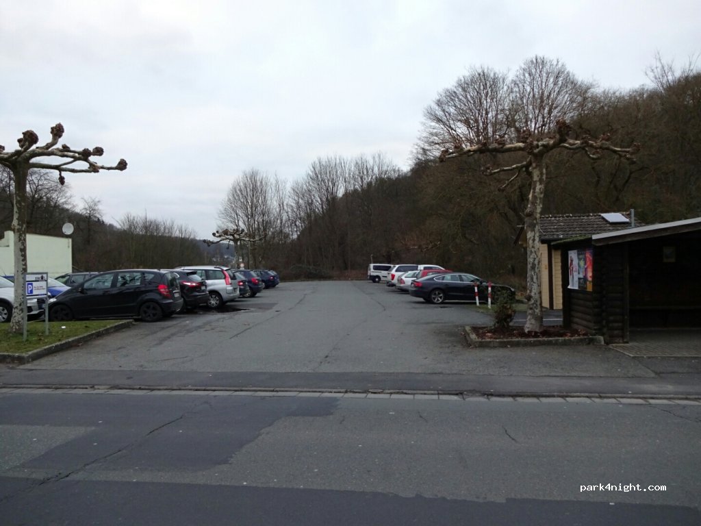 (65623) Hahnstätten - 10-12 Burgschwalbacher Straße — foto 2