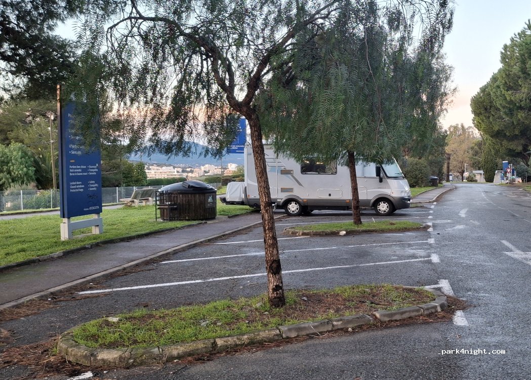 (06110) Le Cannet - Aire du Picolaret — foto