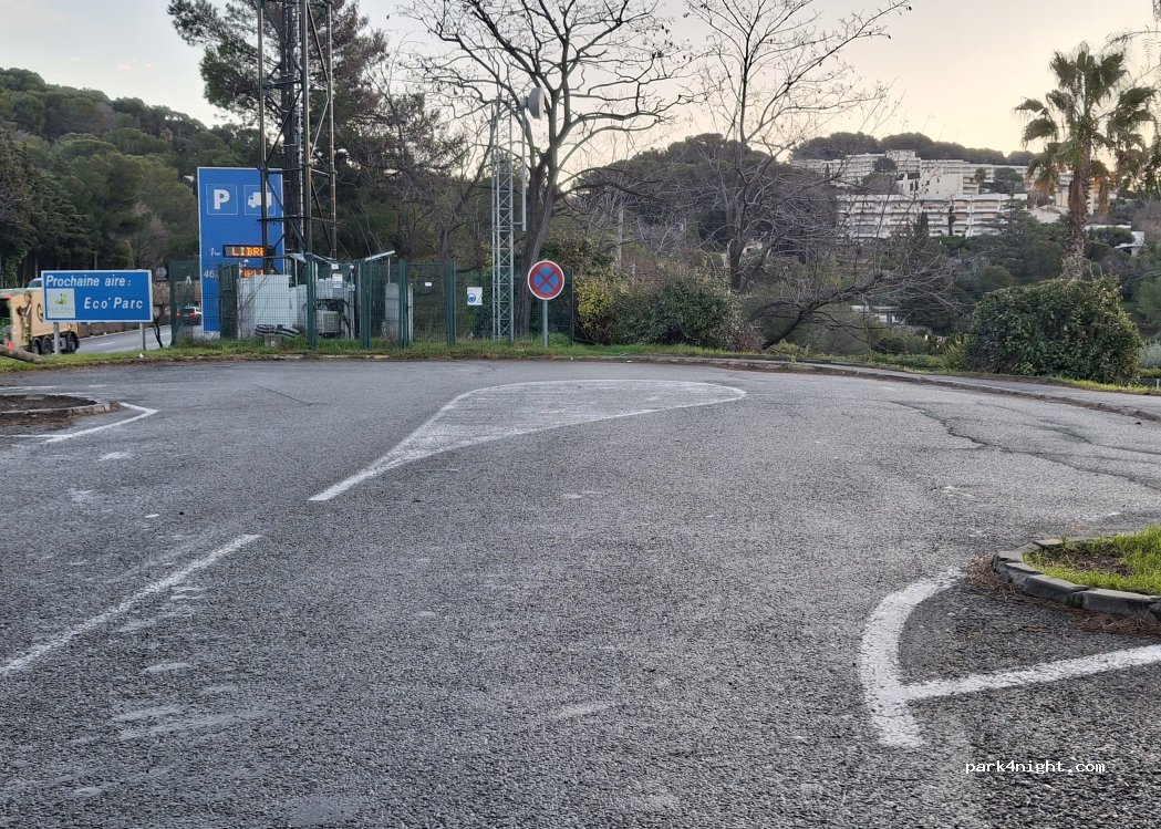 (06110) Le Cannet - Aire du Picolaret — foto 2