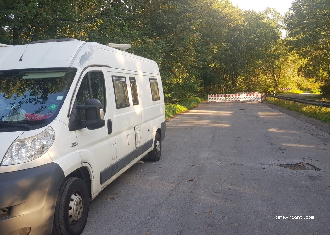 (32760) Detmold - 139 Denkmalstraße — foto 3