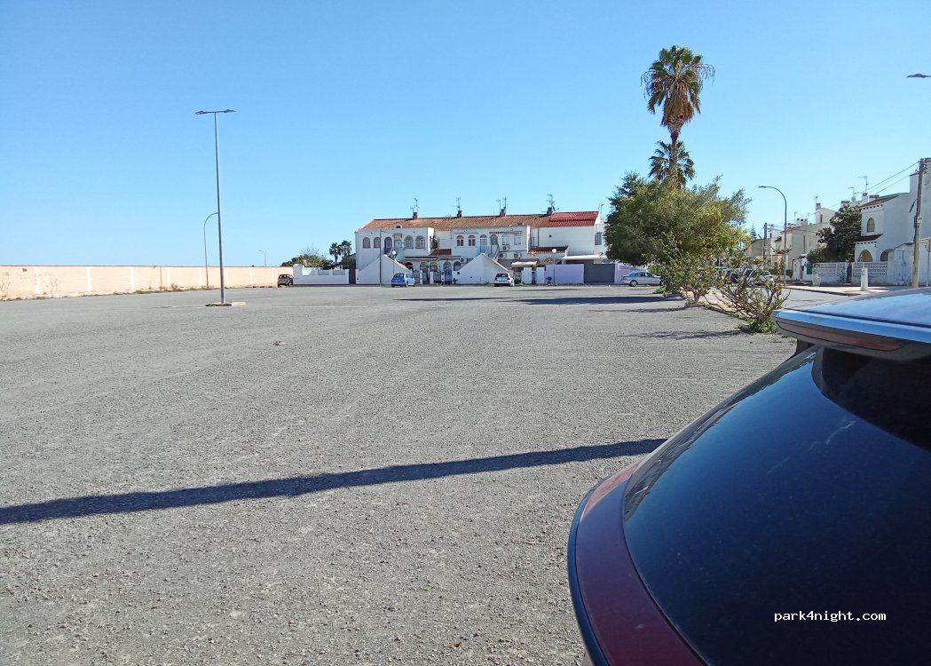 (32000) Los Alcázares - Calle Irene — foto 2