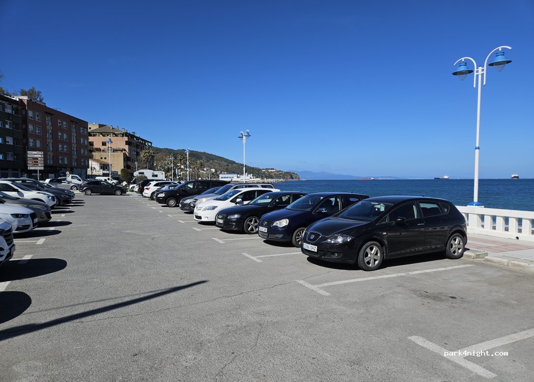 (51002) Ceuta - Calle Playa — foto 3