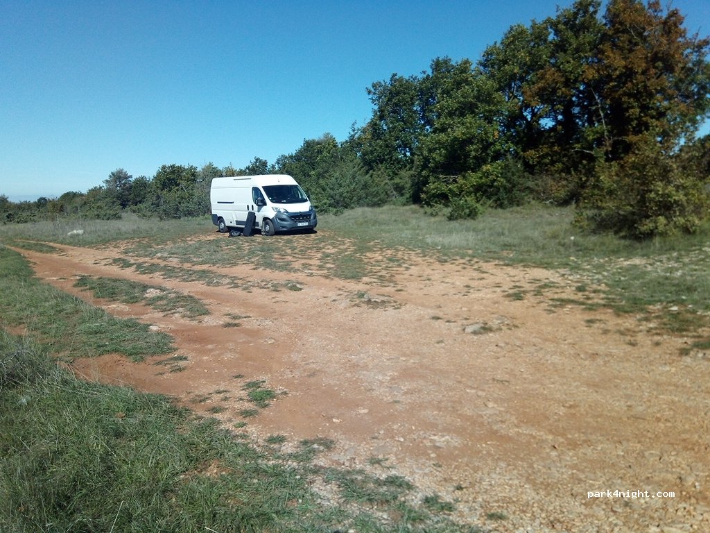 (12630) Montrozier - Unnamed Road — foto 2