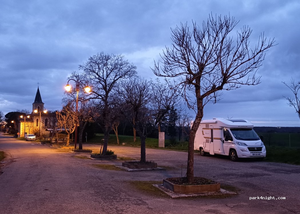 (32200) Giscaro - Chem. Saint-Jacques — foto