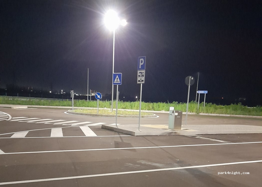 (72100) Brindisi - Strada Statale 613 Brindisi-Lecce — foto