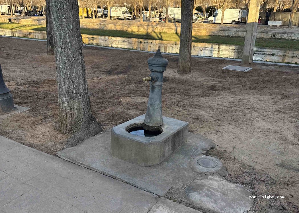 (45700) Consuegra - Paseo de Ramón y Cajal — foto