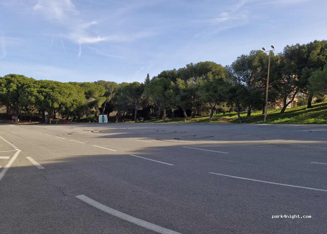 (13110) Port-de-Bouc - Place Karl Marx — foto 2