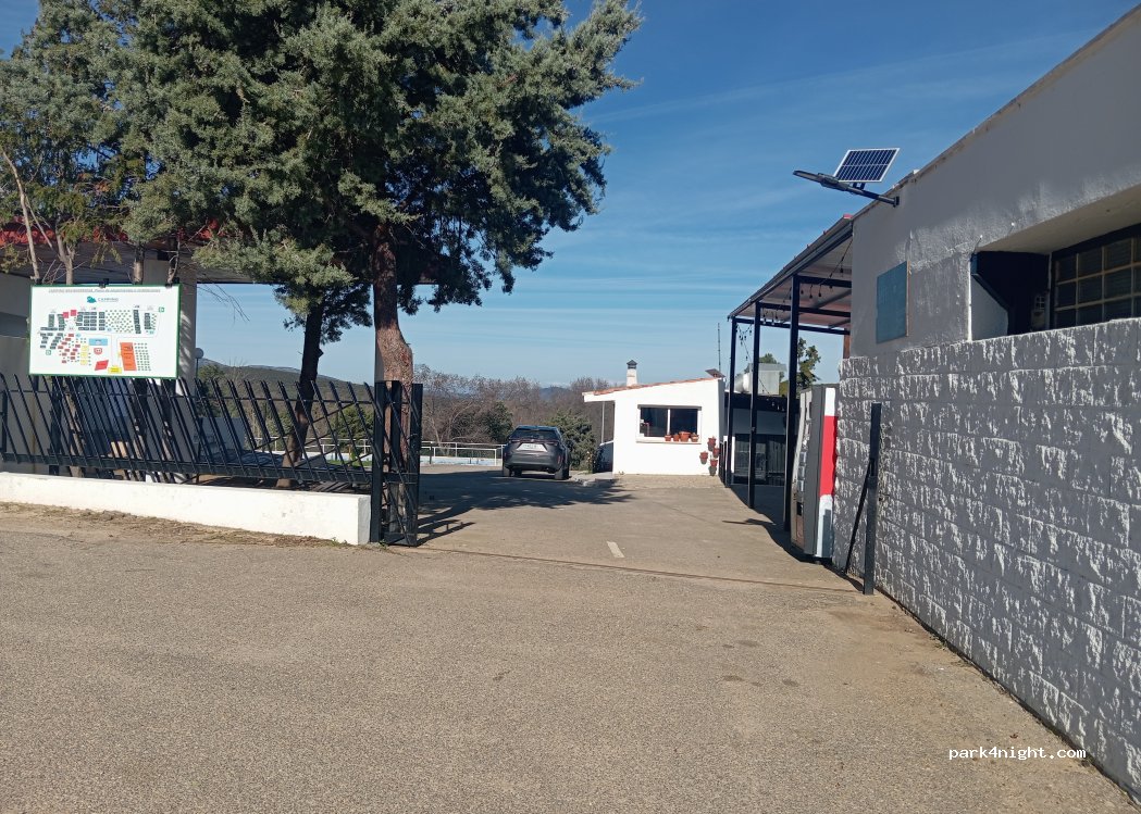 Restaurante Camping Navahermosa — foto